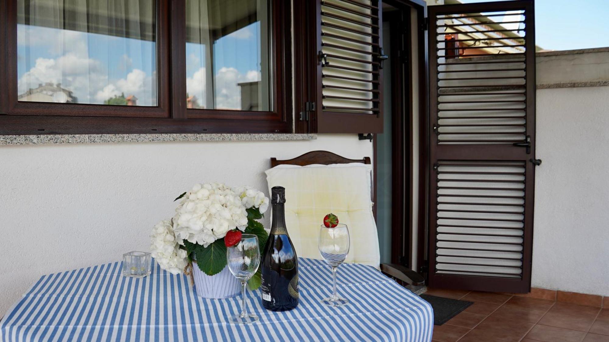 Apartments Ivo Rovinj Croatia Exterior foto
